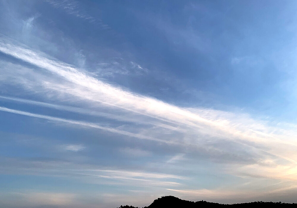 巻雲：cirrus cloud